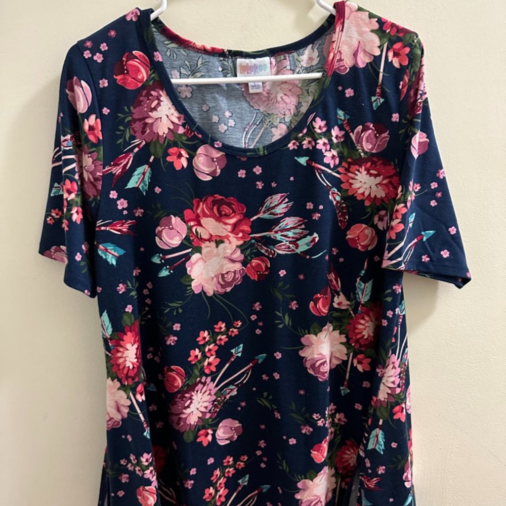 COPY - Lularoe floral top